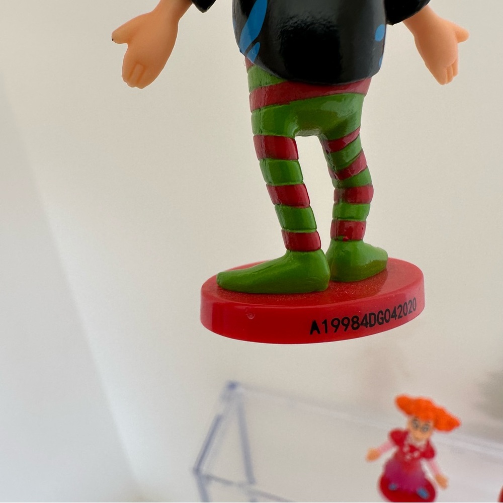 Dr. Seuss The Grinch Who Stole Christmas figure set figures or cake toppers - Picture 5 of 16